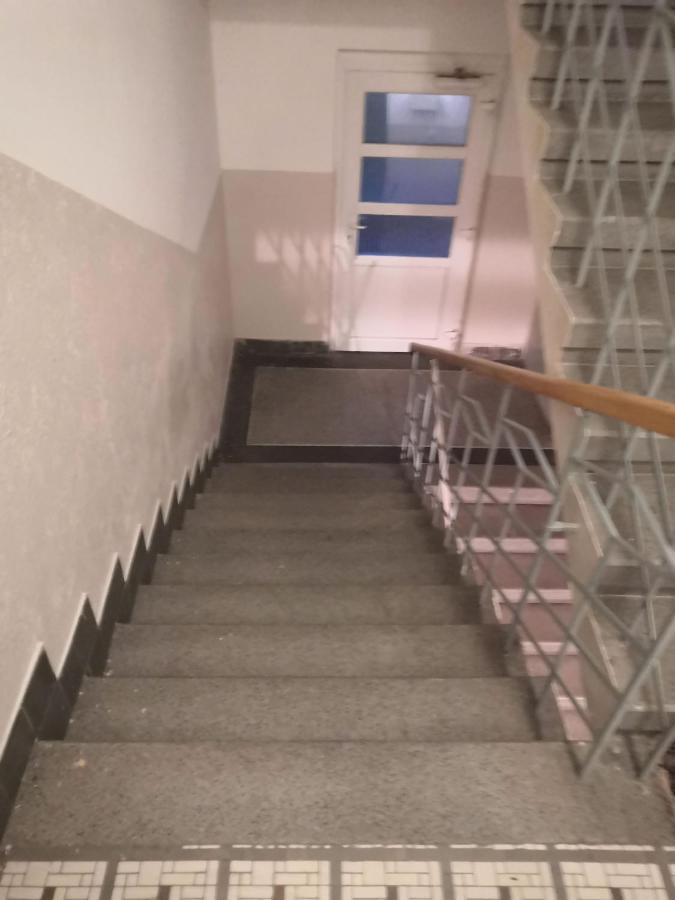 Economy Flat 18 Minutes From Vaclavske Namesti Prag Exterior foto